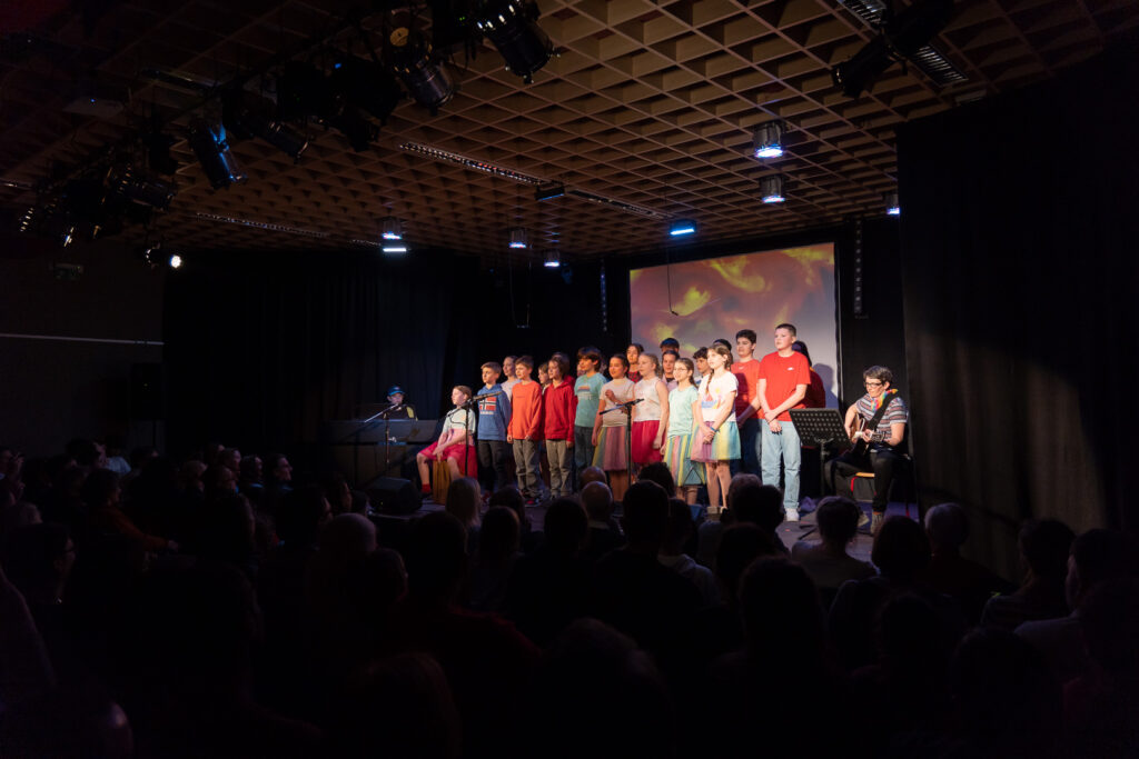 Bene2023_2A-Regenbogenfarben_small-5