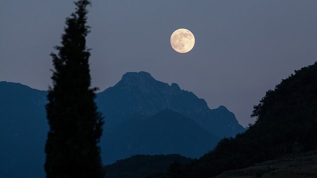 Finster war’s, der Mond schien helle in der 3A