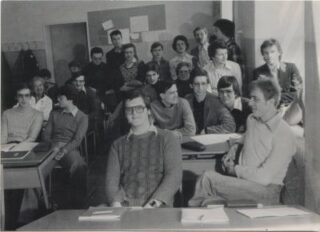 8a-1976_77a