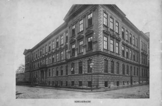 sj190405-18